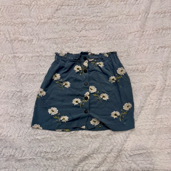 Madewell Dresses & Skirts - Madewell skirt size small Floral Button-Down Skirt
